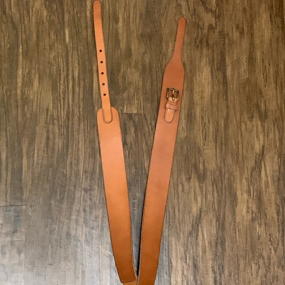Loft wide buckle belt main image 9